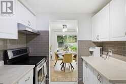 5 GRANDRIDGE CRESCENT | Guelph Ontario | Slide Image Ten
