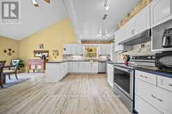 258 LAKESIDE TRAIL | Magnetawan Ontario | Slide Image Ten