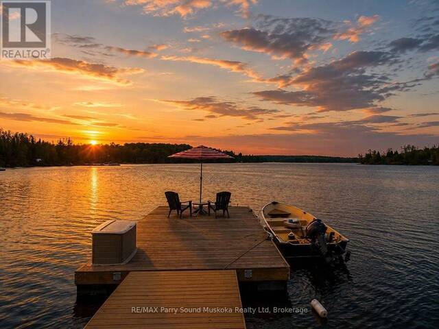 258 LAKESIDE TRAIL Magnetawan Ontario, P0A 1P0 - 4 Bedrooms Waterfront Home For sale