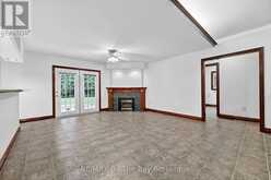 90 GOLDFINCH CRESCENT | Tiny Ontario | Slide Image Fifteen