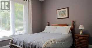 81 SPRUCE STREET | Tiny Ontario | Slide Image Thirteen