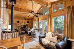 1160 LAKESHORE DRIVE S | Bracebridge Ontario | Slide Image Ten