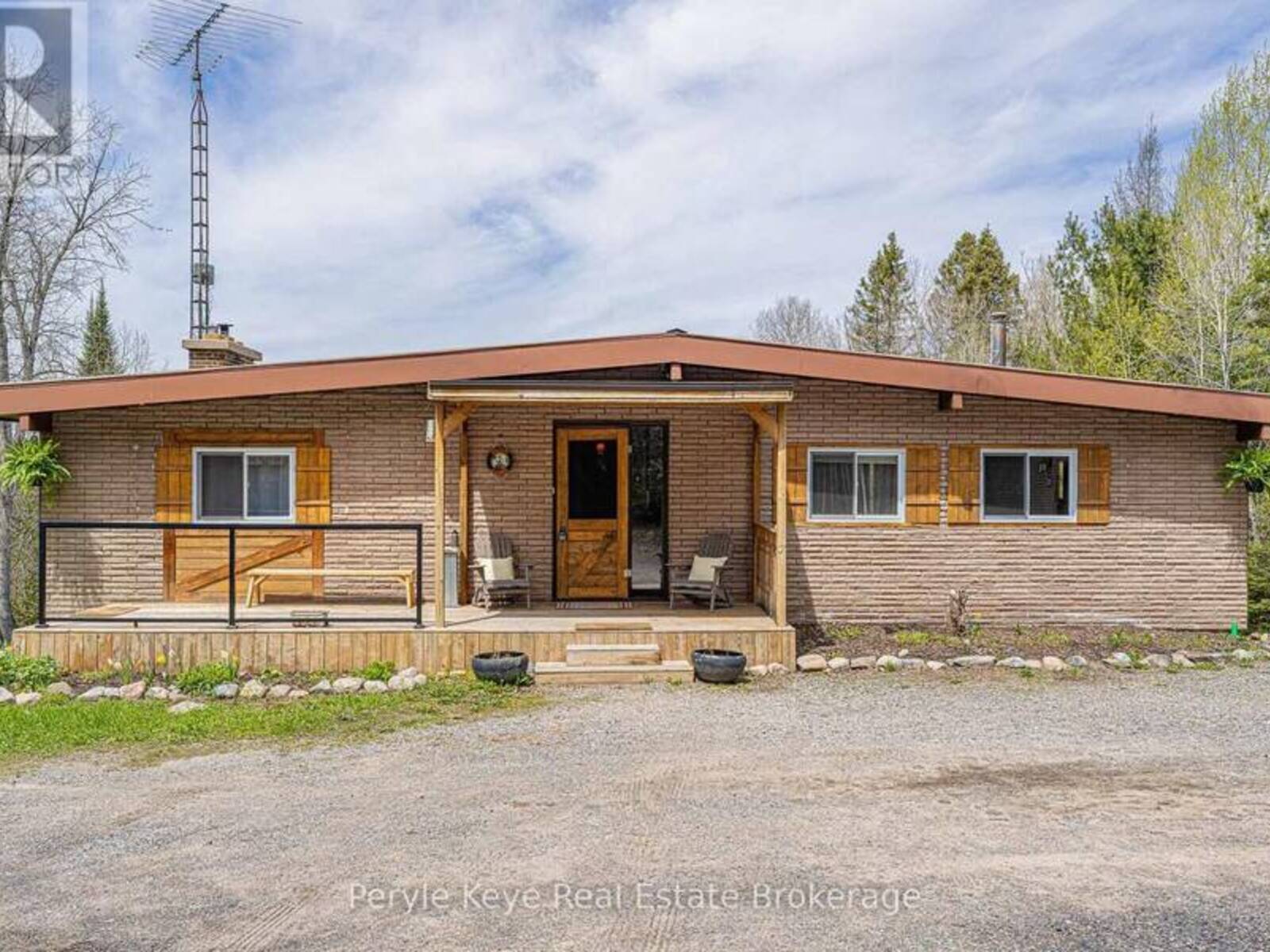 114 ROBBS ROCK ROAD, Burk's Falls, Ontario P0A 1C0