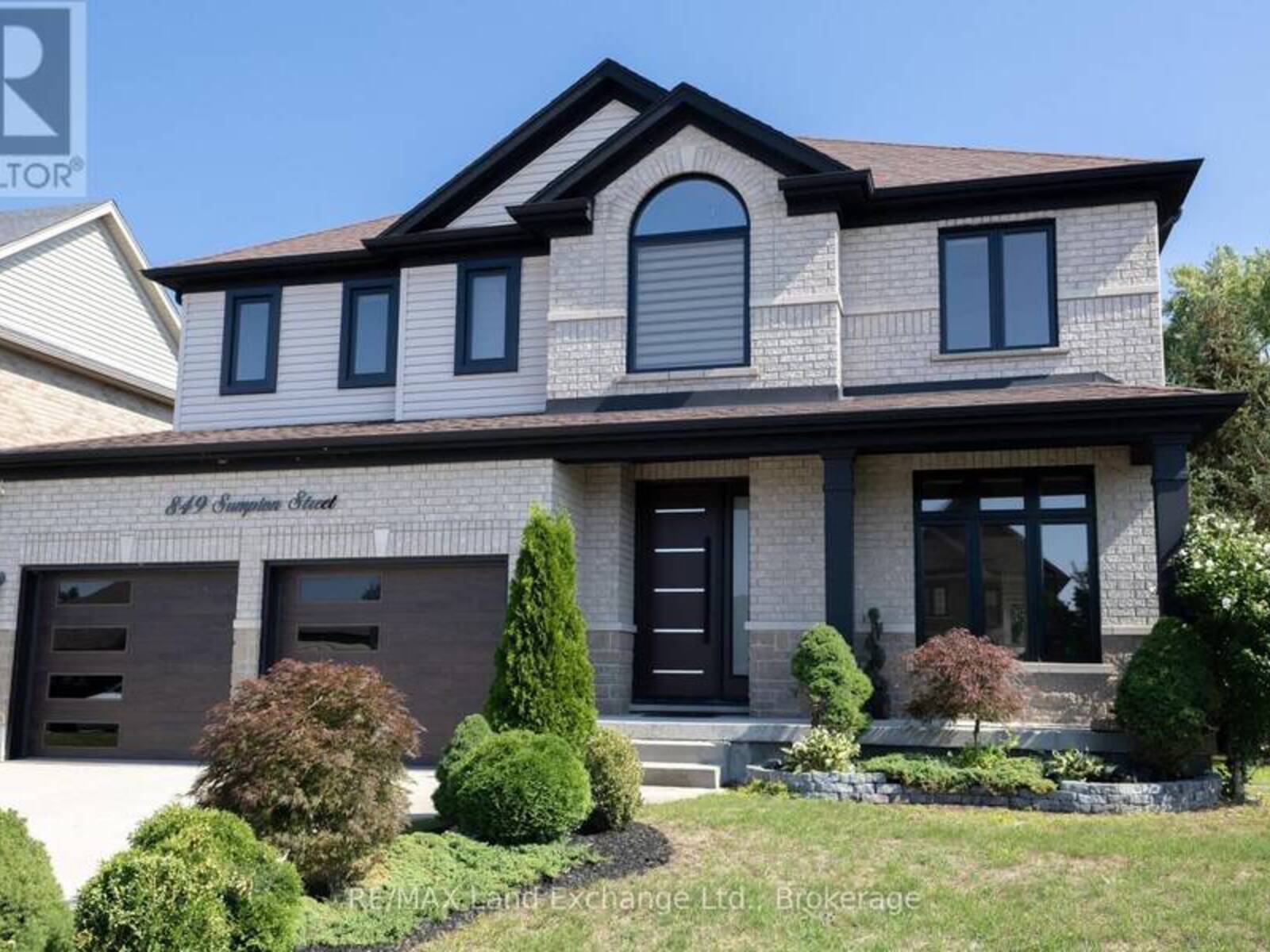 849 SUMPTON STREET, Port Elgin, Ontario N0H 2C2