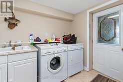 652 NORTH WASEOSA LAKE ROAD | Huntsville Ontario | Slide Image Thirty-two