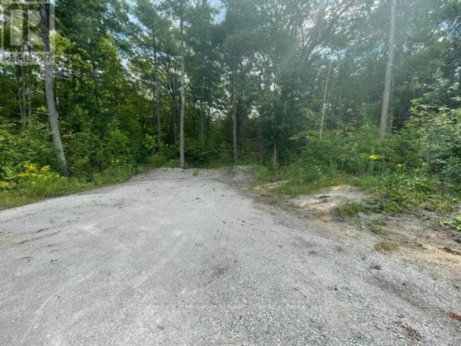7859 PINERIDGE ROAD, Washago, Ontario L0K 2B0
