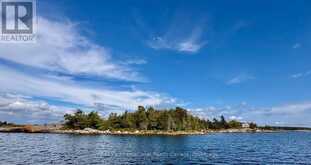 1 ISLAND 352C | Carling Ontario | Slide Image One