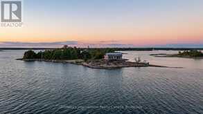 1 ISLAND 352C | Carling Ontario | Slide Image Thirty-five