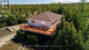 68 BAYSHORE AVENUE S | Tobermory Ontario | Slide Image One