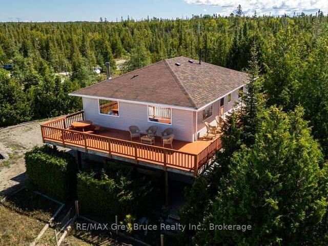 68 BAYSHORE AVENUE S Tobermory Ontario, N0H 2R0 - 3 Bedrooms Waterfront Home For sale