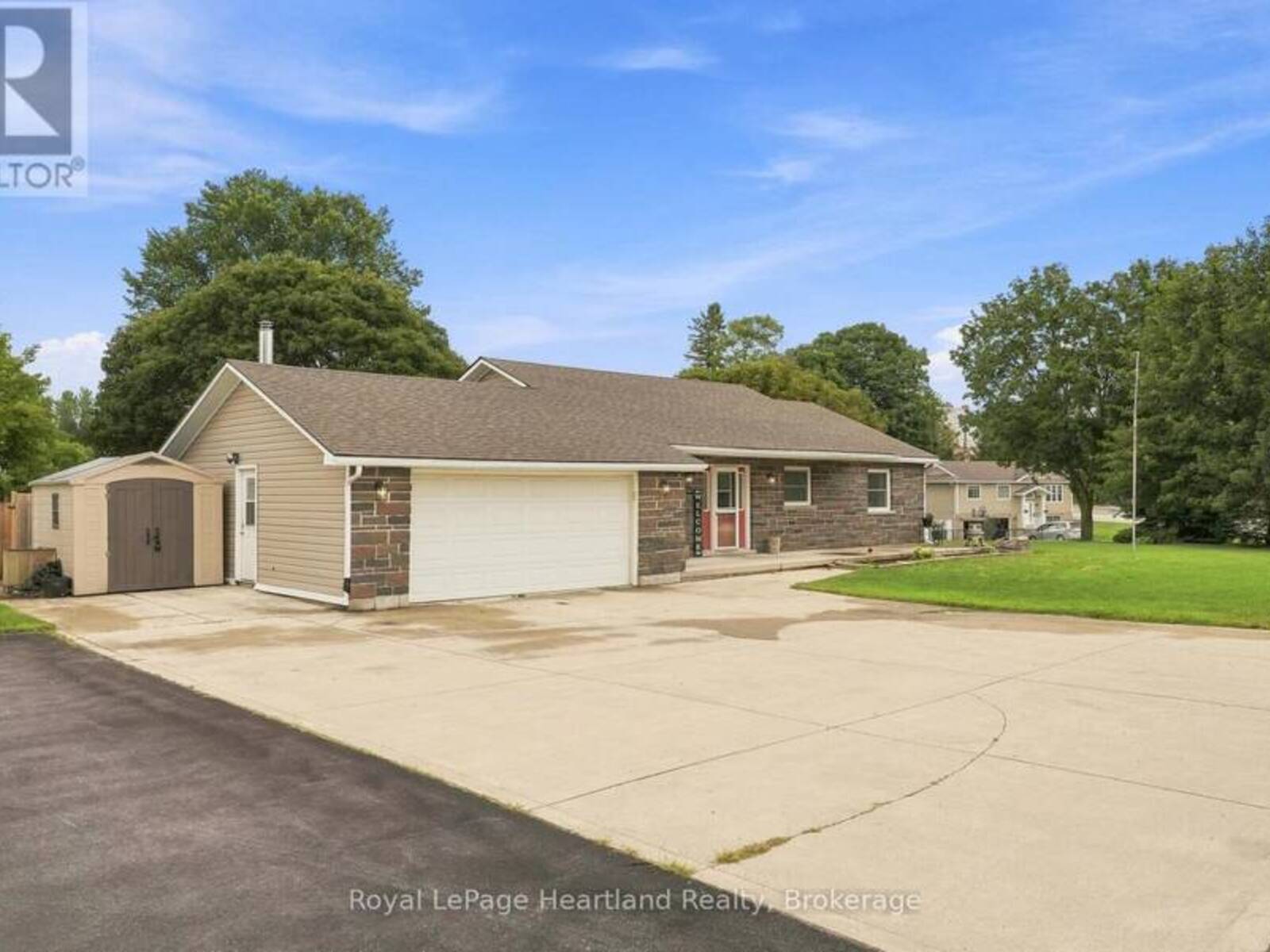 1041 MAIN STREET, Howick, Ontario N0G 2X0