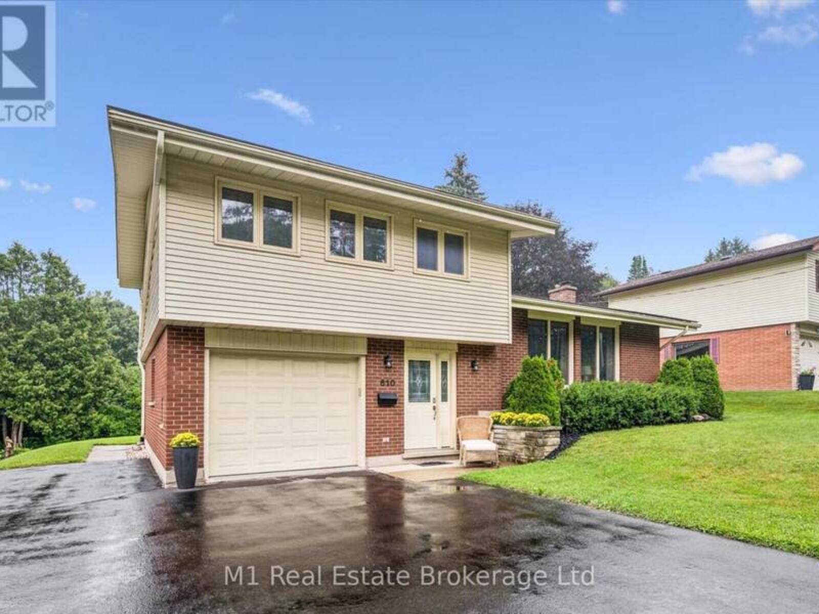 610 ST DAVID STREET S, Fergus, Ontario N1M 2L9