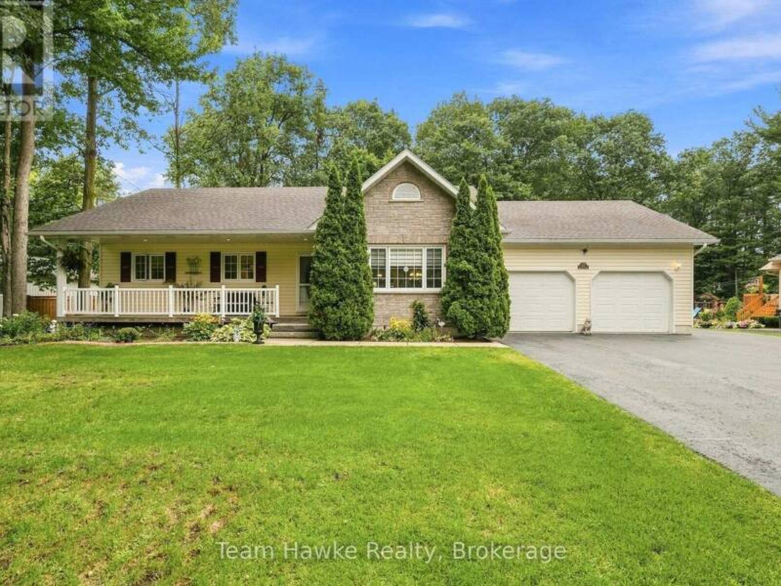 27 JOHNSTON STREET, Tiny, Ontario L0L 2T0