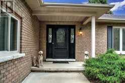 63 FAIRWAY AVENUE | Meaford Ontario | Slide Image Three