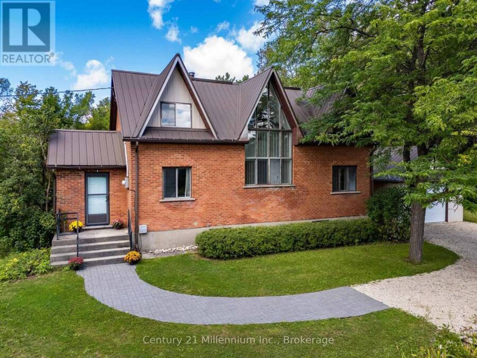 425005 IRISH LAKE ROAD, Markdale, Ontario N0C 1H0