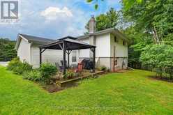 12 ANTHONY COURT | Huntsville Ontario | Slide Image Two