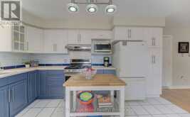 15 MCQUEEN COURT | Stratford Ontario | Slide Image Seventeen