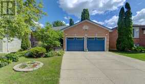 15 MCQUEEN COURT | Stratford Ontario | Slide Image Three