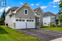 11 GRAND POPLAR LANE | Wasaga Beach Ontario | Slide Image Two