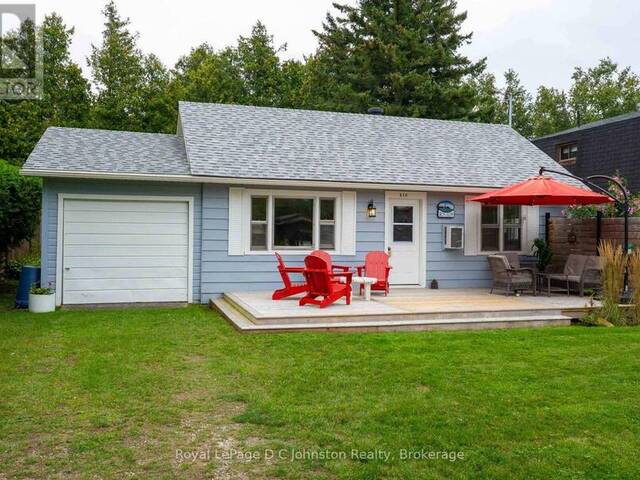 210 LAIRD LANE Southampton Ontario, N0H 2L0 - 3 Bedrooms Home For Sale