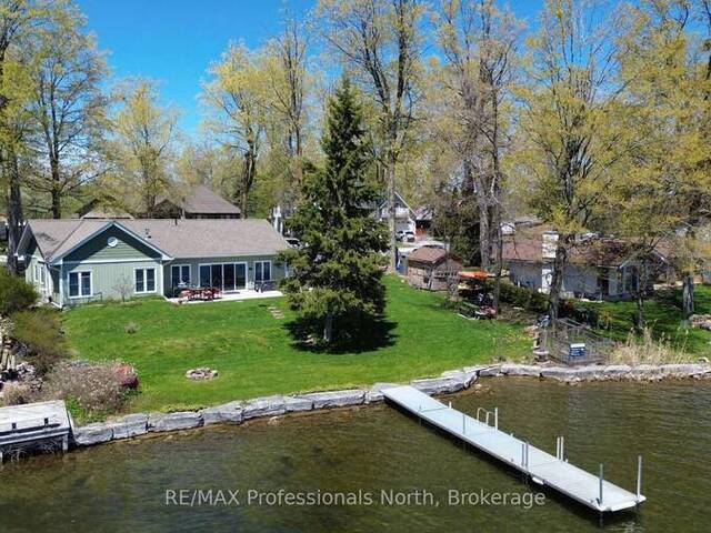 563 DALHAVEN ROAD Selwyn Ontario, K0L 1T0 - 3 Bedrooms Waterfront Home For sale