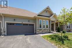 68 KARI CRESCENT | Collingwood Ontario | Slide Image Two