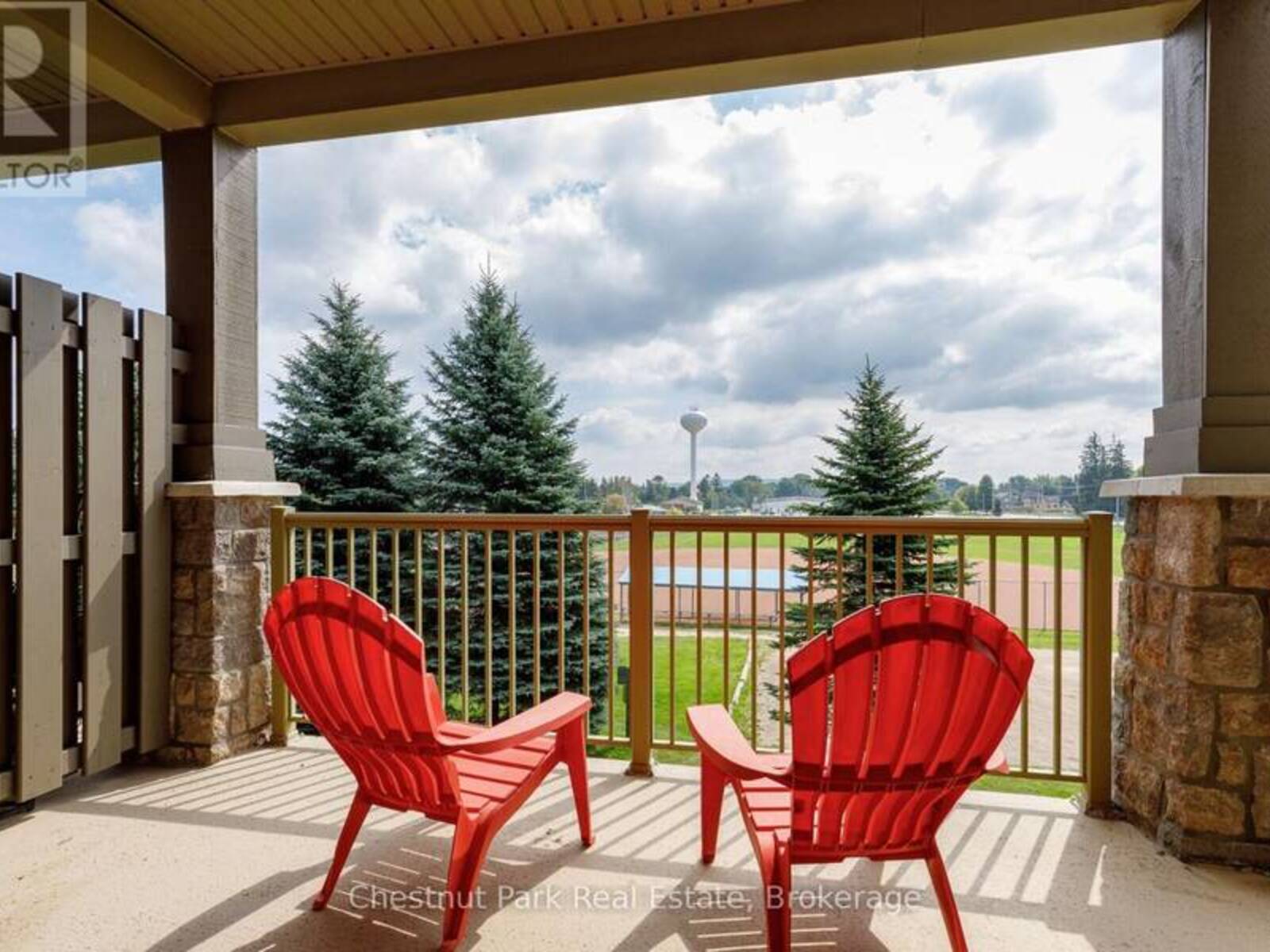208 - 27 BEAVER STREET, Thornbury, Ontario N0H 2P0