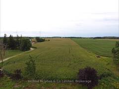 323 7 CONCESSION Kincardine Ontario, N2Z 2X6