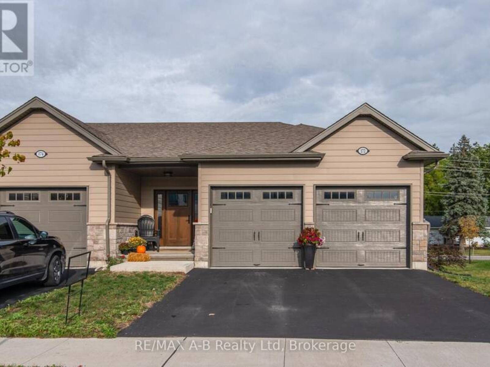 172 HOOPER STREET, St. Marys, Ontario N4X 0C1