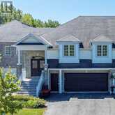 6 THOMAS DRIVE | Collingwood Ontario | Slide Image Two