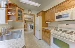69 CHERRY STREET | Stratford Ontario | Slide Image Thirty-two