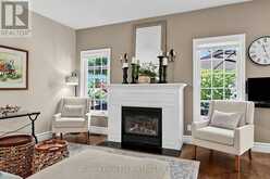 230 NAPIER STREET | Collingwood Ontario | Slide Image Nine