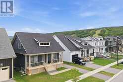 115 COURTLAND STREET | The Blue Mountains Ontario | Slide Image Two