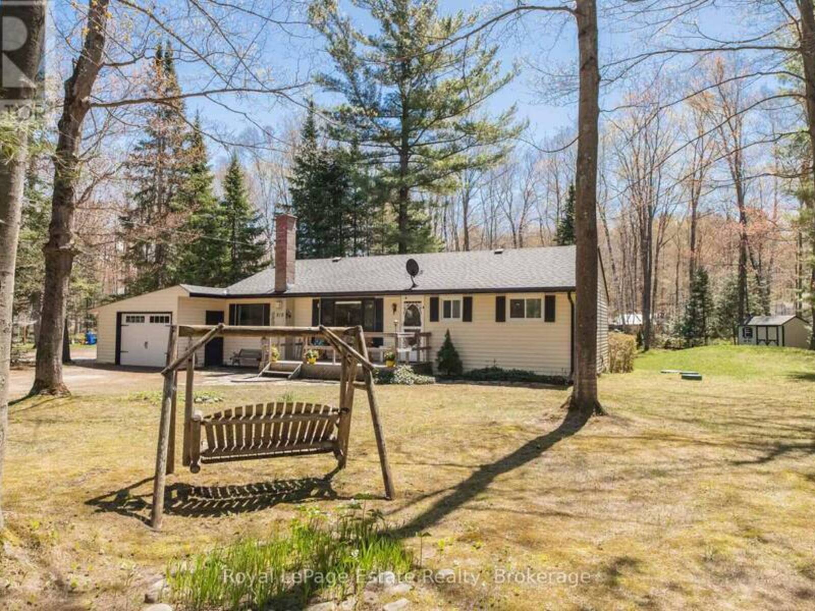 818 SIXTH STREET N, Sauble Beach, Ontario N0H 2G0