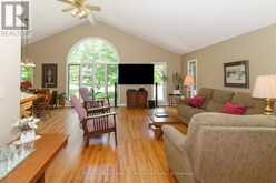 1020 AMELIA CRESCENT | Gravenhurst Ontario | Slide Image Eight