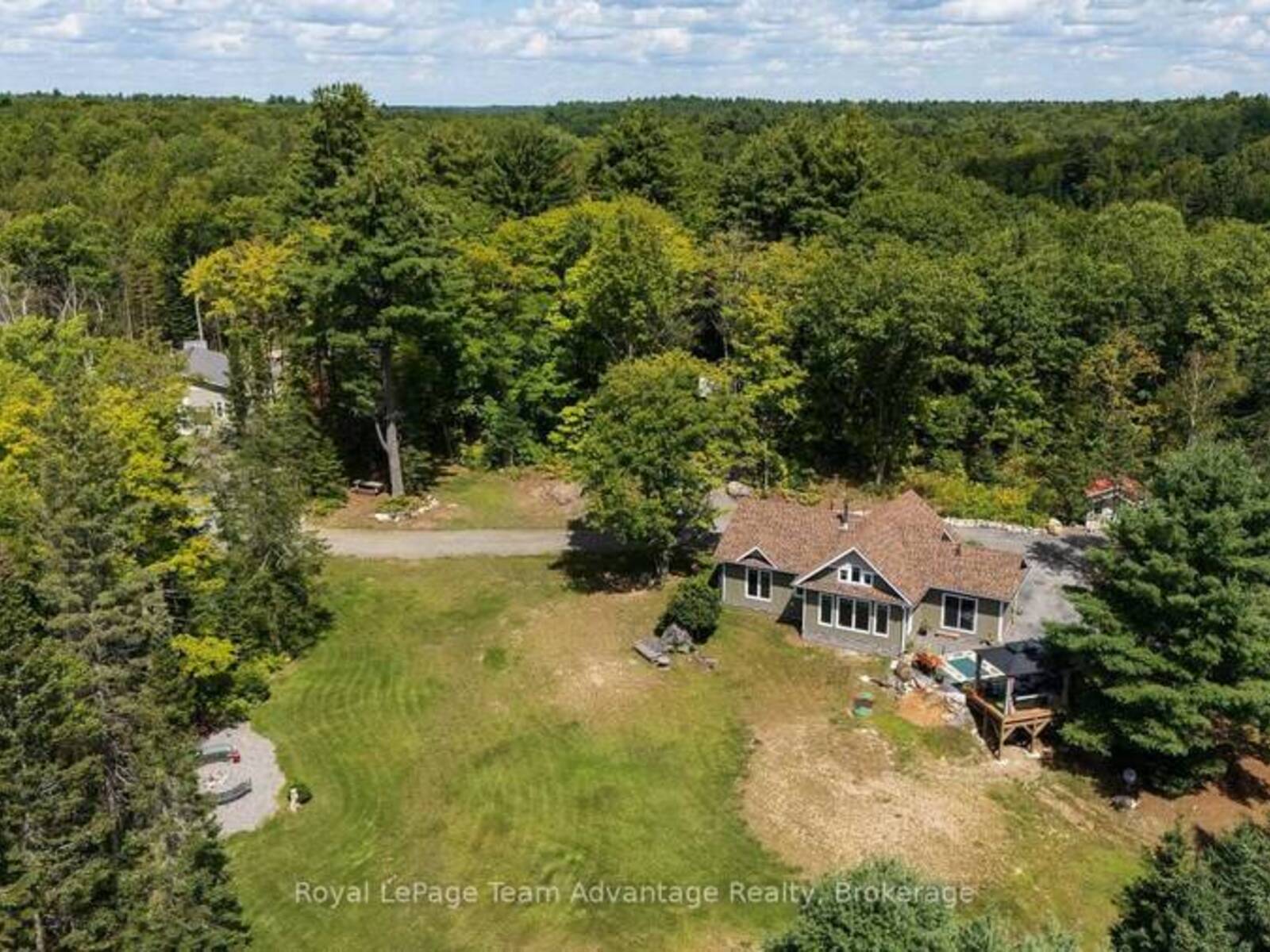 170 BUNNY TRAIL, McDougall, Ontario P2A 2W7