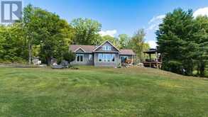 170 BUNNY TRAIL | McDougall Ontario | Slide Image Three