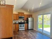 652 ROBEL DRIVE | Selwyn Ontario | Slide Image Eight