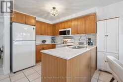 15 TRAILBROOK LANE | Guelph Ontario | Slide Image Ten