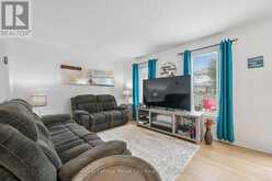 15 TRAILBROOK LANE | Guelph Ontario | Slide Image Fifteen