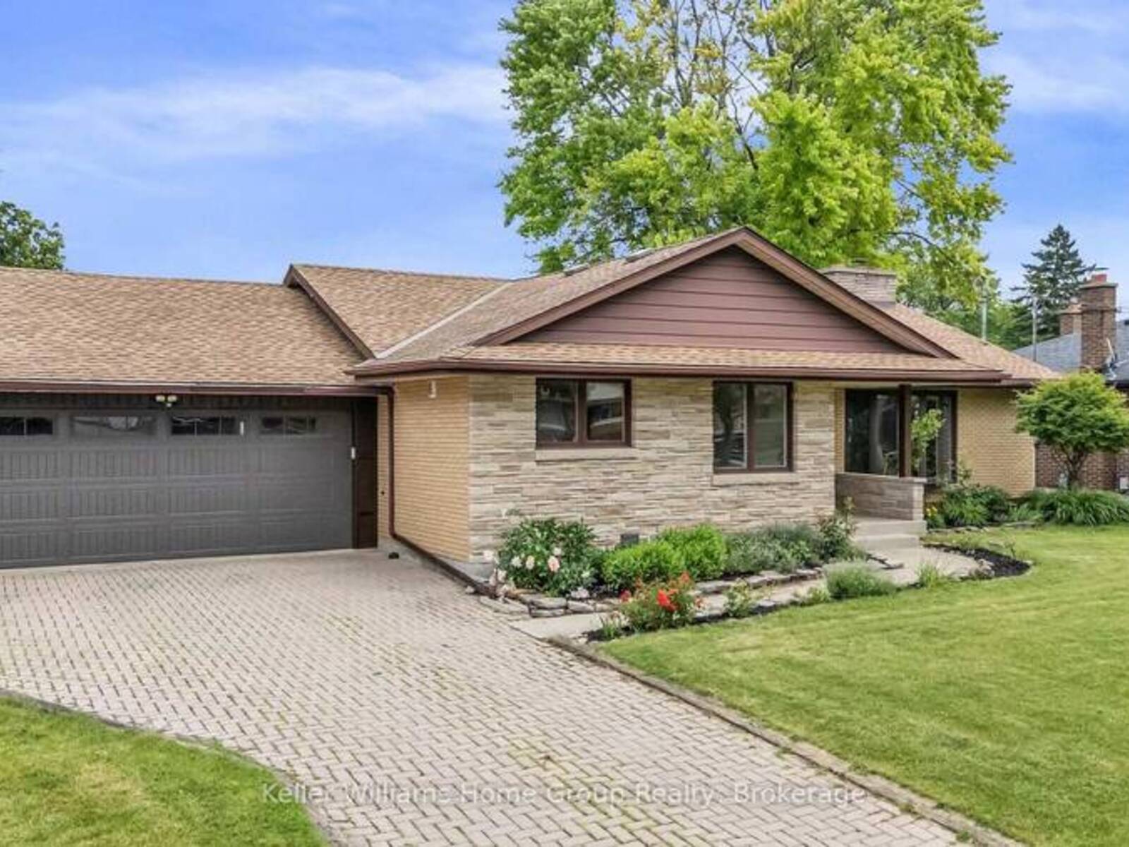 58 REYBURN AVENUE, Kitchener, Ontario N2C 2B2