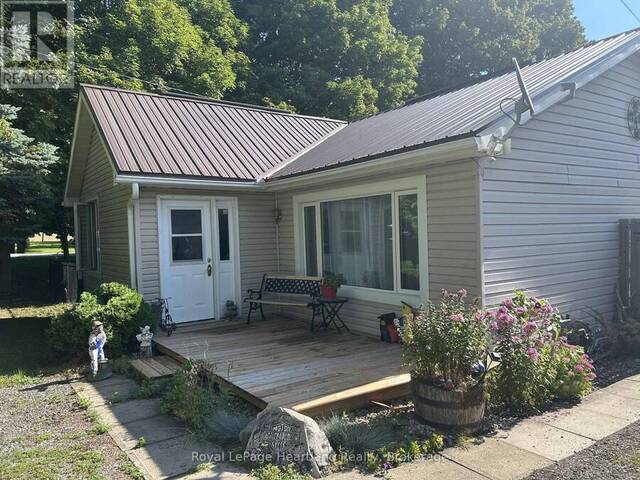 90 MARY STREET Wingham Ontario, N0G 2W0 - 2 Bedrooms Home For Sale