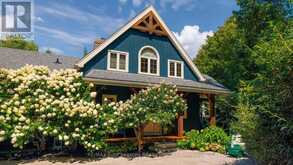 129 DAVOS DRIVE | The Blue Mountains Ontario | Slide Image One