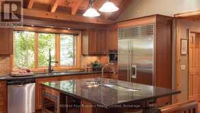 129 DAVOS DRIVE | The Blue Mountains Ontario | Slide Image Nine