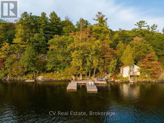1356 & 1357 PENINSULA ROAD Port Carling Ontario, P0B 1J0 - 3 Bedrooms Waterfront Home For sale