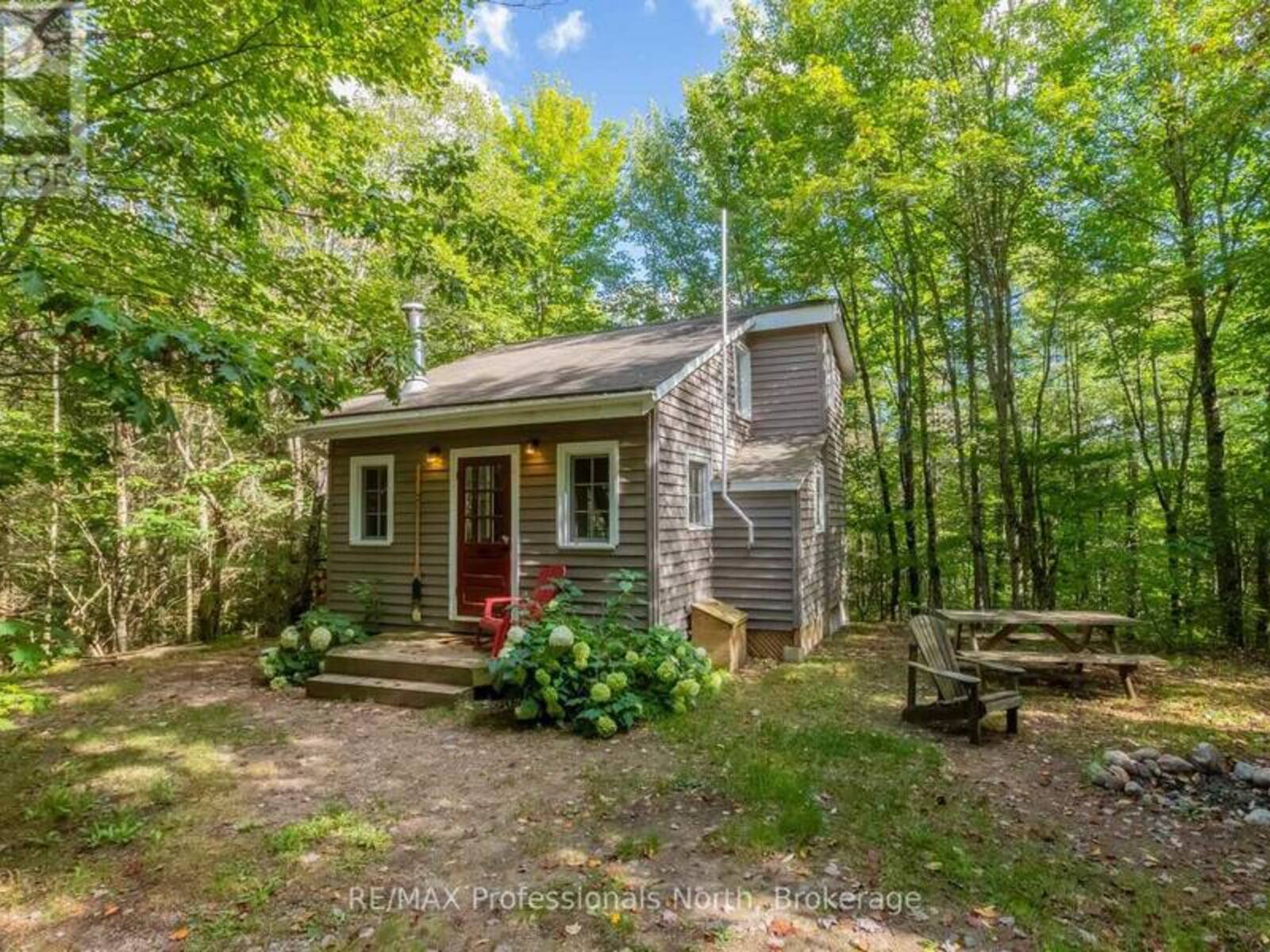 1547 NORTH PICKEREL LAKE ROAD, Magnetawan, Ontario P0A 1C0