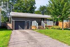 128 NINTH STREET | Midland Ontario | Slide Image Two