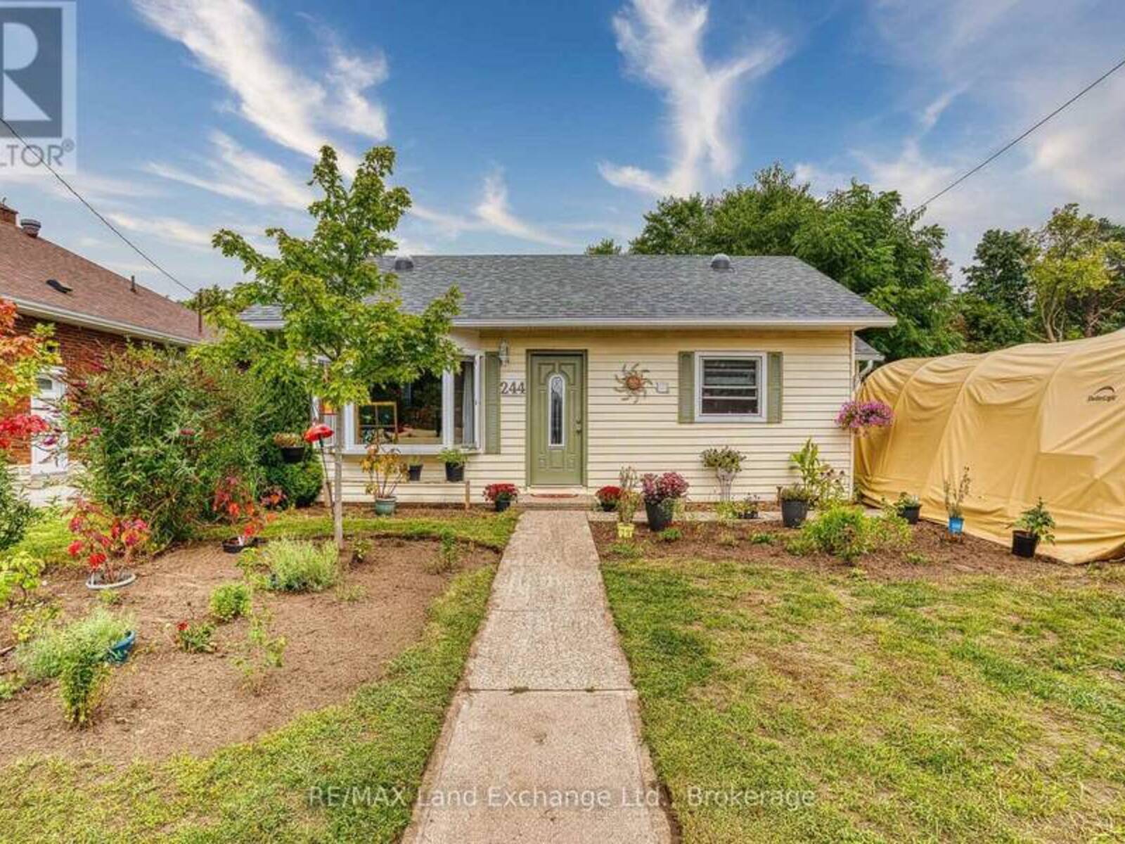 244 CLARENDON STREET, Southampton, Ontario N0H 2L0