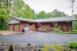 55 DENNISS DRIVE | Bracebridge Ontario | Slide Image Three