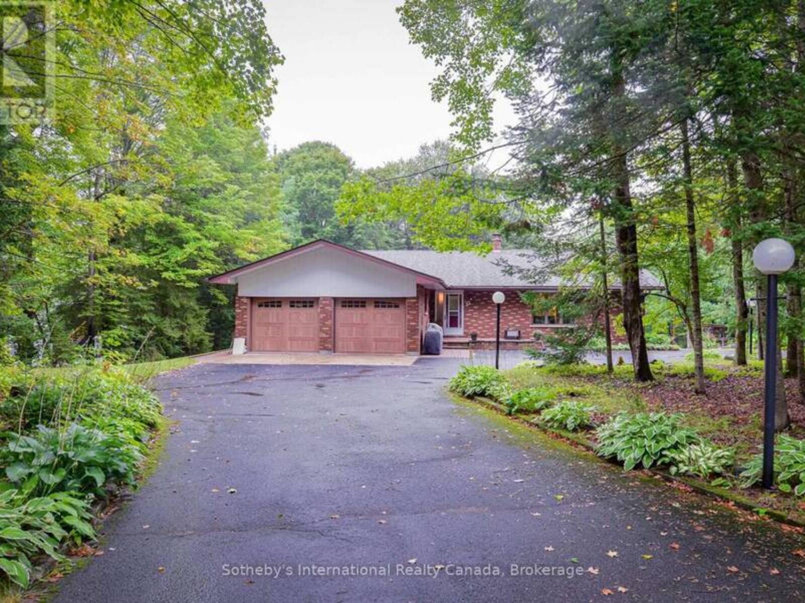 55 DENNISS DRIVE, Bracebridge, Ontario P1L 1W9